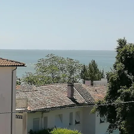 Des 2 Plages Apartment